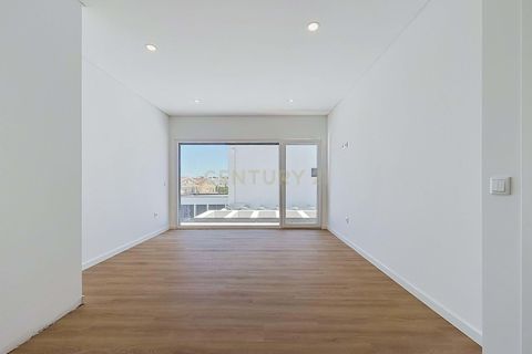 Villa i Seixal, Setubal, Seixal - € 699.000 | Ref: C0191-01617 - foto 24