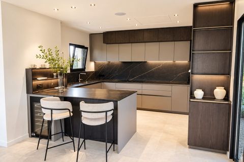 Villa i Mougins, Alpes-Maritimes, Mougins - € 2.250.000 | Ref: VM1987-BOURGEOISIMMO06 - foto 2