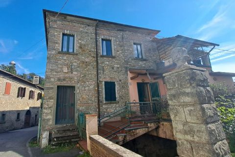 Villa i Filattiera, Massa and Carrara, Filattiera - € 65.000 | Ref: A309 - foto 5