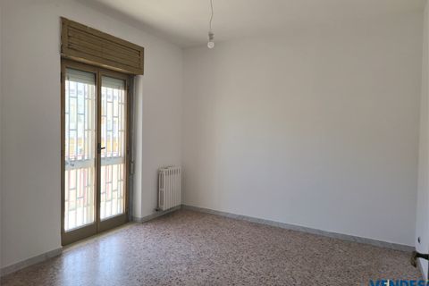 Apartament a Bari, Bari, Bari - € 700/mes | Ref: LRD-833 - foto 13