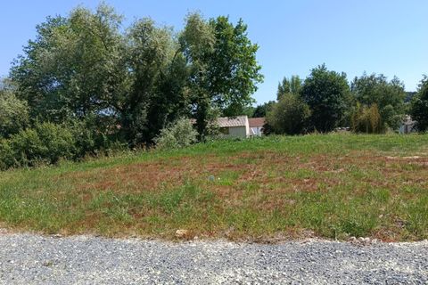 Helårsgrund i Boisredon, Charente-Maritime, Boisredon - € 22.424 | Ref: FS4461 - foto 1