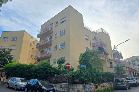 Apartament a Rome, Rome, Rome - € 1.160/mes | Ref: Montasio_trilocale-1 - foto 2