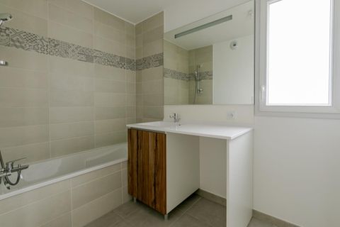 Villa en Couëron, Loire-Atlantique, Couëron - € 371.000 | Ref: 2075PER-BALZANE-M18 - photo 10