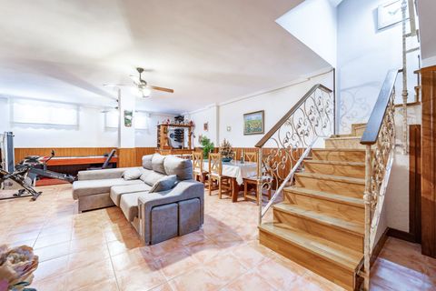 Rækkehus i Malaga city, Malaga, Malaga city - € 630.000 | Ref: 58a8e1f2-5232-4985-8 - foto 26