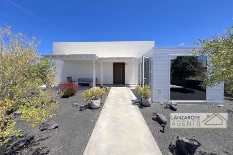 Villa i Las Brenas (Yaiza), Lanzarote, Las Brenas (Yaiza) - € 845 000 | Ref: PBI1199 - foto 38