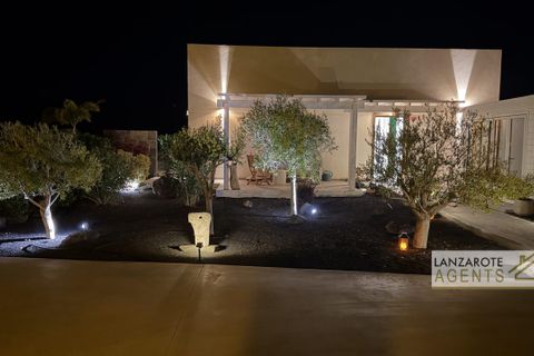 Villa i Las Brenas (Yaiza), Lanzarote, Las Brenas (Yaiza) - € 845 000 | Ref: PBI1199 - foto 44