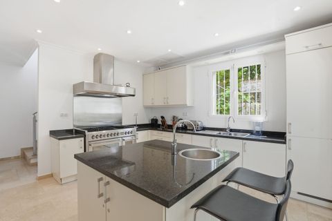 Villa in Marbella, Malaga, Marbella - € 1.400.000 | Ref: R5426086 - foto 19