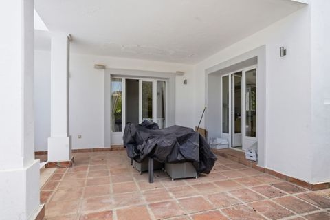 Villa in Marbella, Malaga, Marbella - € 1.400.000 | Ref: R5426086 - foto 28