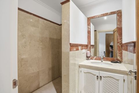 Villa in Marbella, Malaga, Marbella - € 1.400.000 | Ref: R5426086 - foto 35