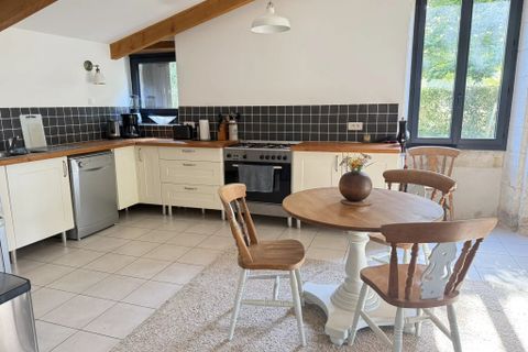Villa a Val-d'Auge, Charente, Val-d'Auge - € 397.500 | Ref: BVI85270 - foto 11