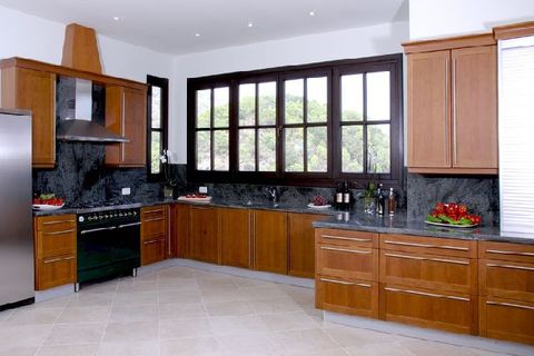 Villa i Benahavis, Malaga, Benahavis - € 1.950.000 | Ref: EF-B4531SR - foto 3