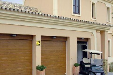 Villa i Benahavis, Malaga, Benahavis - € 1.950.000 | Ref: EF-B4531SR - foto 25