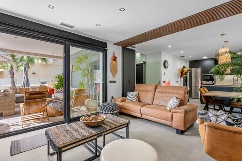 Villa i Benijofar, Alicante, Benijofar - € 699.000 | Ref: CM474 - foto 3