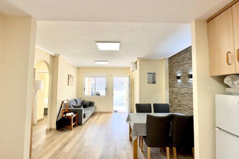 Bungalow i Torrevieja, Alicante, Torrevieja - € 194.900 | Ref: 751134 - foto 8