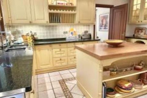 Villa i Benahavis, Malaga, Benahavis - € 1.650.000 | Ref: EF-BD2437 - foto 24
