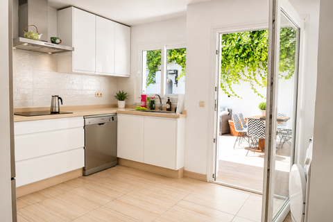 L'establiment comercial a Marbella, Malaga, Marbella - € 2.000.000 | Ref: EF-RR2628-GH - foto 9