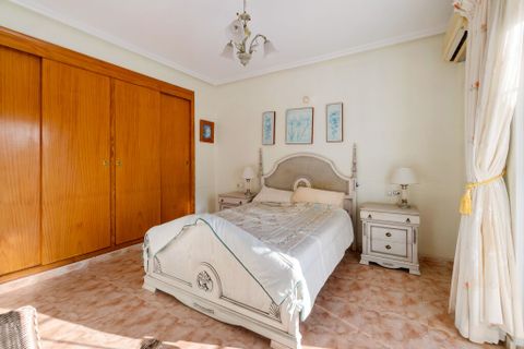 Villa i Orihuela, Alicante, Orihuela - € 285.000 | Ref: DLS0690 - foto 12