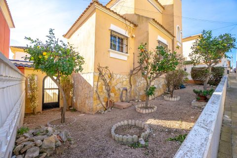 Villa i Orihuela, Alicante, Orihuela - € 285.000 | Ref: DLS0690 - foto 35