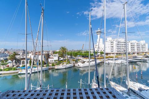 Wohnung in Empuriabrava, Gerona - Foto 1