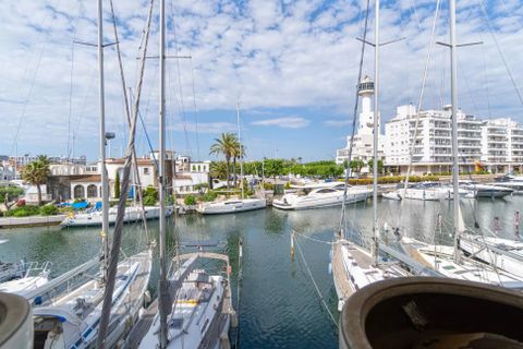 Apartament a Empuriabrava, Gerona, Empuriabrava - € 430.000 | Ref: 111866 - foto 22