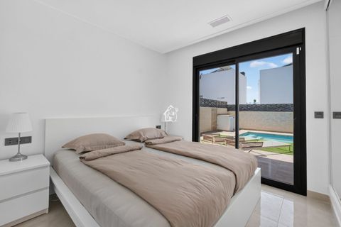 Villa a Benijofar, Alicante, Benijofar - € 2.350/mes | Ref: LUX0079 - foto 8