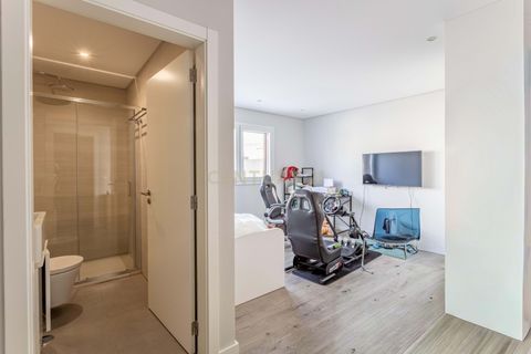 Villa em Odivelas, Lisbon, Odivelas - € 975.000 | Ref: C0383-01458 - foto 38
