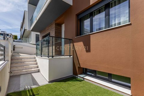 Villa em Odivelas, Lisbon, Odivelas - € 975.000 | Ref: C0383-01458 - foto 41