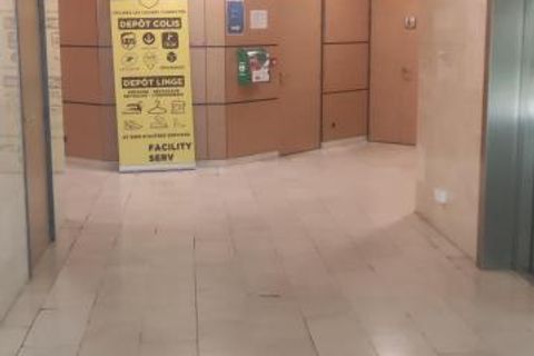 L'establiment comercial a Rouen, Seine-Maritime, Rouen - € 52.500/mes | Ref: Bureaux_Rouen_232.27_m2 - foto 9