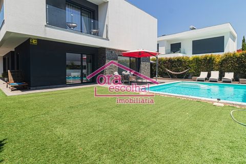 Villa i Almada, Setubal, Almada - € 990.000 | Ref: 2003 - foto 1