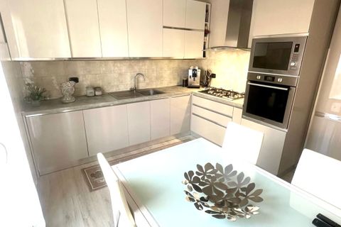 Lejlighed i Taggia, Imperia, Taggia - € 255.000 | Ref: T270 - foto 1