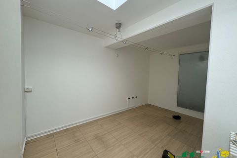 Erhvervsejendom i Parma, Parma, Parma - € 250.000 | Ref: 10954 - foto 7