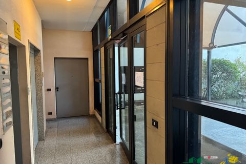 Erhvervsejendom i Parma, Parma, Parma - € 250.000 | Ref: 10954 - foto 13