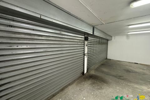 Erhvervsejendom i Parma, Parma, Parma - € 250.000 | Ref: 10954 - foto 14