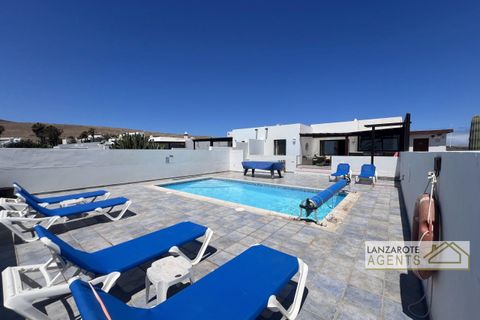 Villa i Playa Blanca (Yaiza), Lanzarote - foto 1