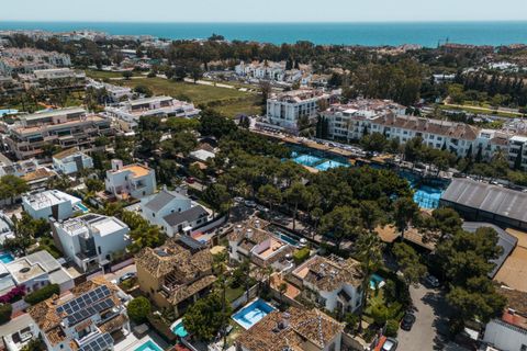 Villa en Marbella, Malaga, Marbella - € 1.995.000 | Ref: HRMomentos - photo 30