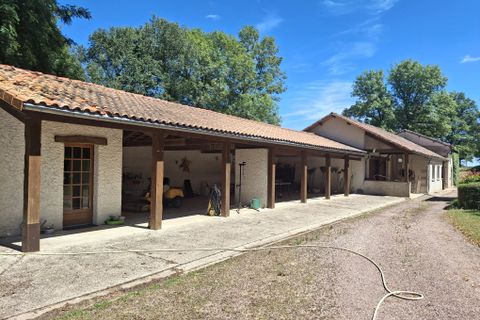 Villa a Luchapt, Vienne, Luchapt - € 560.000 | Ref: BVI86350 - foto 13