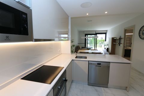 Lejlighed i Playa Flamenca, Alicante, Playa Flamenca - € 425.000 | Ref: 786947 - foto 17
