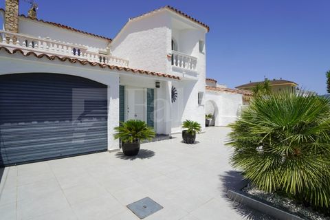 Villa i Empuriabrava, Gerona, Empuriabrava - € 1.450.000 | Ref: 511 - foto 42