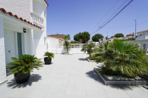 Villa i Empuriabrava, Gerona, Empuriabrava - € 1.450.000 | Ref: 511 - foto 44