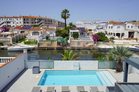 Villa i Empuriabrava, Gerona, Empuriabrava - € 1.450.000 | Ref: 511 - foto 50