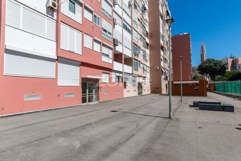 Lejlighed i Amadora, Lisbon, Amadora - € 400.000 | Ref: ZMPT589061 - foto 23