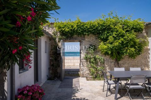 Villa en La Flotte, Charente-Maritime, La Flotte - € 2.964.000 | Ref: EDA1775 - photo 1