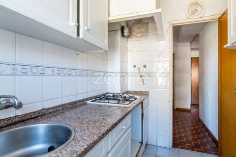 Lejlighed i Amadora, Lisbon, Amadora - € 200.000 | Ref: ZMPT586363 - foto 5