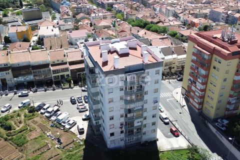 Lejlighed i Amadora, Lisbon, Amadora - € 200.000 | Ref: ZMPT586363 - foto 32