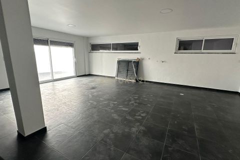 Villa i Queluz, Lisbon, Queluz - € 970.000 | Ref: C0221-03909 - foto 21