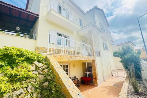 Villa i Loures, Lisbon, Loures - € 670.000 | Ref: C0221-03911 - foto 1