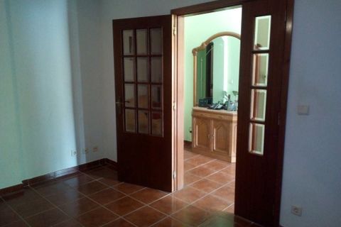 Villa a Mirandela, Braganca, Mirandela - € 180.000 | Ref: L-11/00077 - foto 2