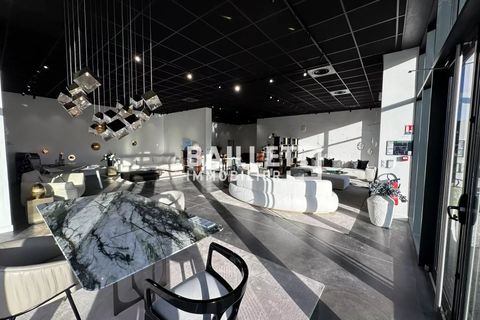 Erhvervsejendom i Frejus, Var, Frejus - € 1.272.000 | Ref: 0989 - foto 3