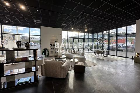 Erhvervsejendom i Frejus, Var, Frejus - € 1.272.000 | Ref: 0989 - foto 4