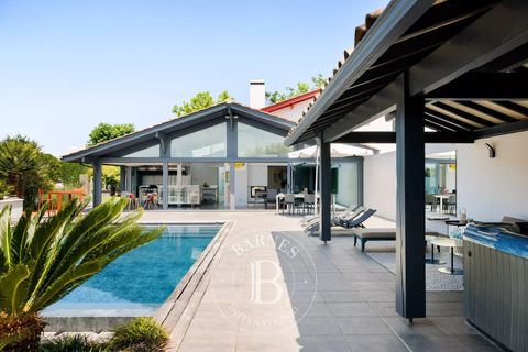 Villa i Anglet, Pyrenees-Atlantiques, Anglet - € 1.120.000 | Ref: M1897 - foto 2